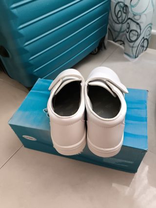 Zapatos anatómicos blancos talla 39 nuevos