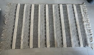 Alfombra de tela con diseño de rayas