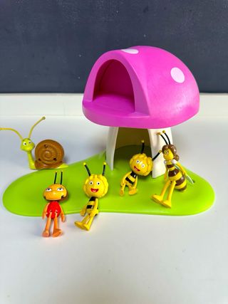 Figuras Abeja Maya y amigos con casita y jardin