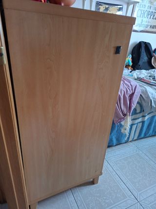 Cómoda de madera