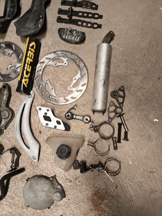 Lote piezas ciclomotor Rieju/Derbi