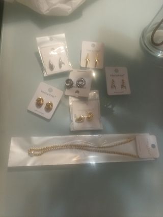 Conjunto 6 pendientes + 1 collar bisutería acero