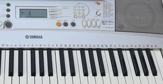Teclado piano Yamaha