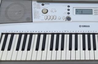 Teclado piano Yamaha