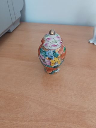 Figuritas de cerámica decorativas