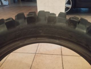 Neumático Maxxis 120/100/18