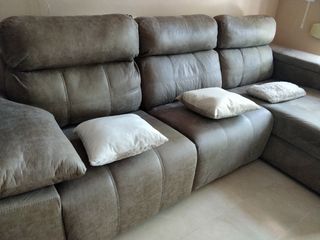 Sofá Cheslonge abatible 3 Plazas amplias.