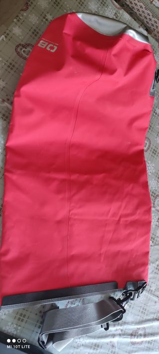 Sacca impermeabile Overboard rossa