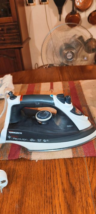 Ferro da stiro Termozeta Iono Revolution