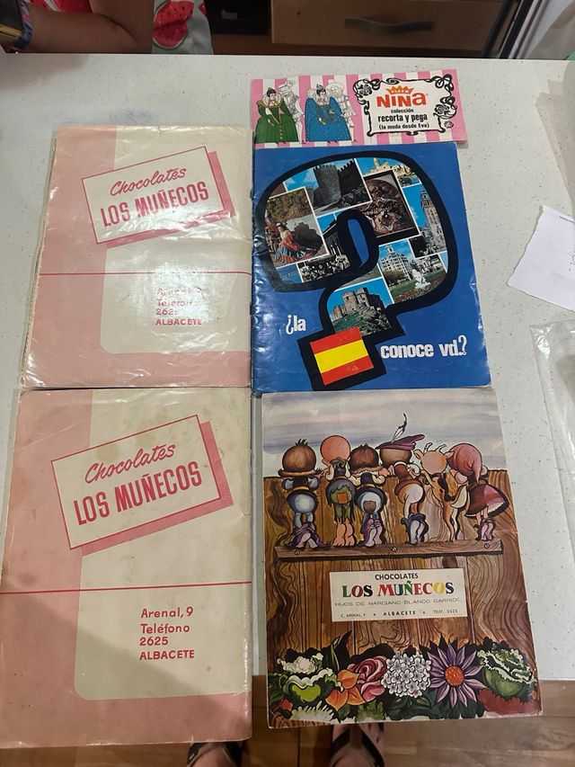 Lote 3 Álbumes Chocolates Los Muñecos