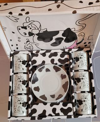 Juego de café con vacas