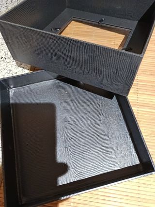 T.Marco de caja negro con ventana