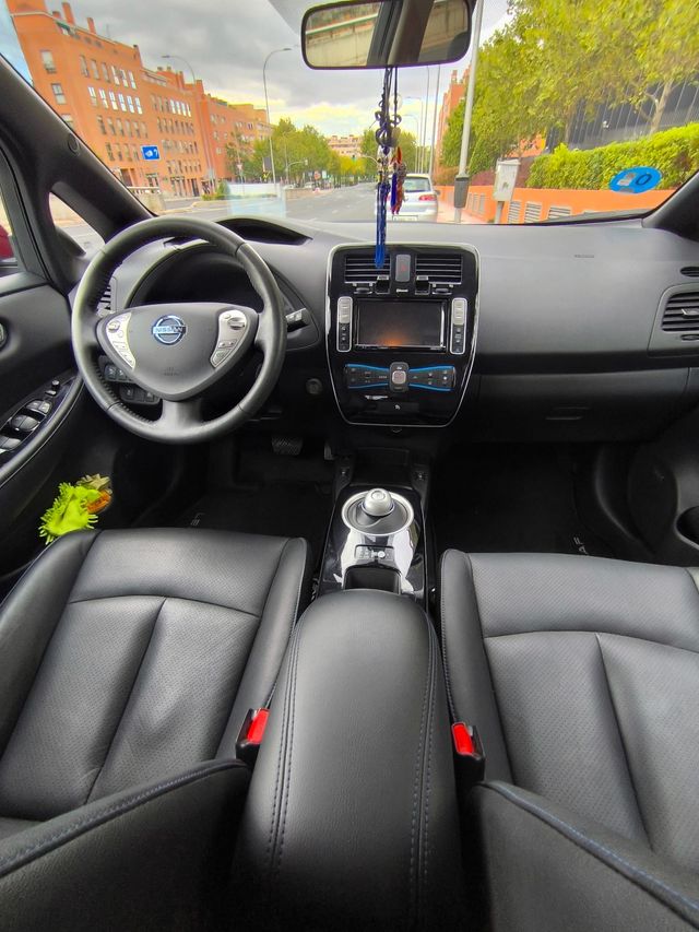 Nissan LEAF 30kWh Tekna