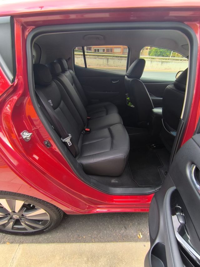 Nissan LEAF 30kWh Tekna
