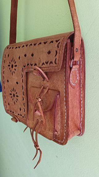Bolso artesanía cuero marroquí. Precio negociable.