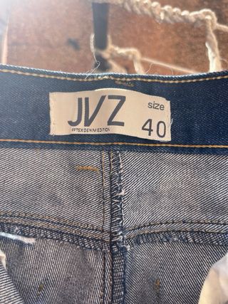 Pantalón Corto Vaquero Desgastado