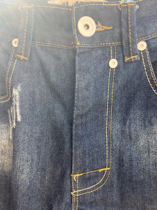 Pantalón Corto Vaquero Desgastado