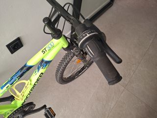 Bicicleta Rockrider ST500 niño 20 verde