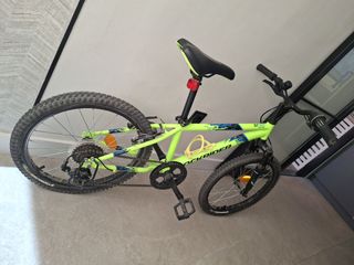 Bicicleta Rockrider ST500 niño 20 verde