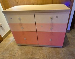 Cómoda infantil degradado rosa y beige