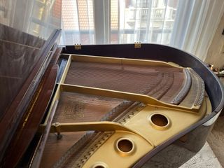 Piano de cola YAMAHA G1