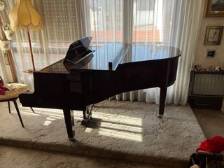 Piano de cola YAMAHA G1