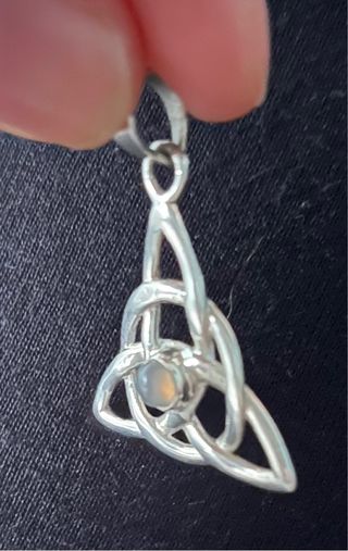 Collar Nudo de Bruja Plata 925