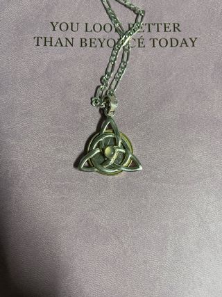 Collar Nudo de Bruja Plata 925