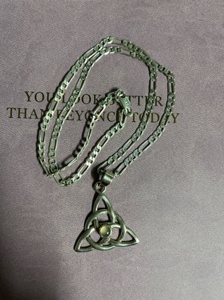 Collar Nudo de Bruja Plata 925