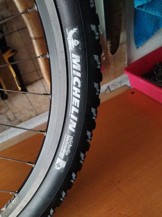 Rueda Rockrider 26x2.0 Delantera