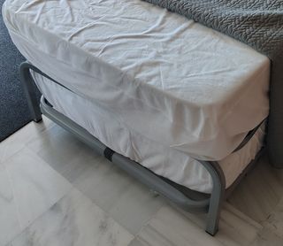2 letti, rete e materasso da 90 cm