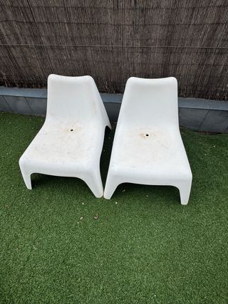 2 Sillas de jardín blancas de plástico