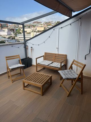 Muebles de terraza de madera