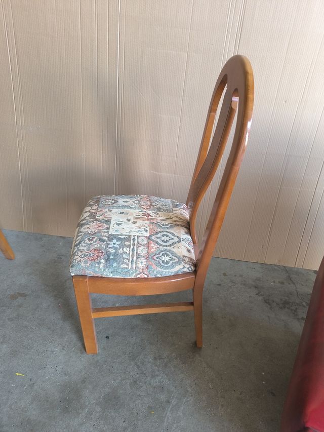 Juego de 3 sillas de comedor antiguas