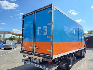 scania 94d 260 frigorífico  2003
