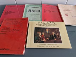 Lote de libros de la carrera de Piano