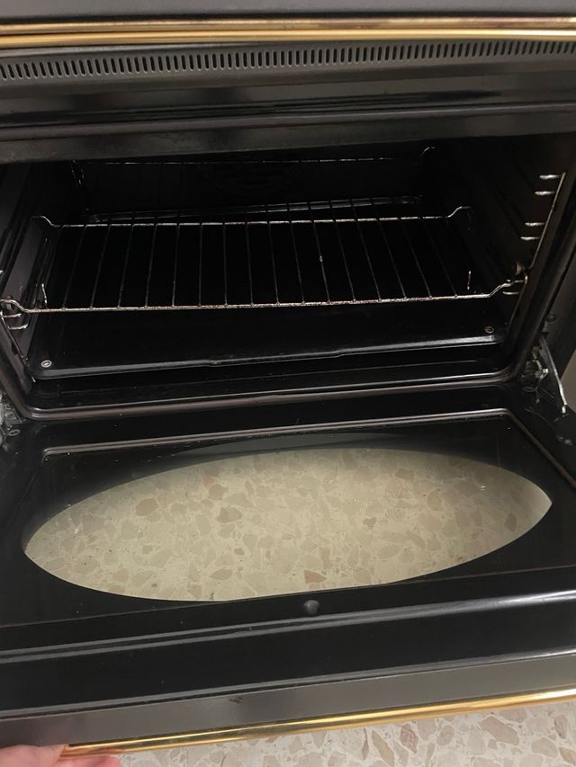 Horno SMEG color grafito y campana