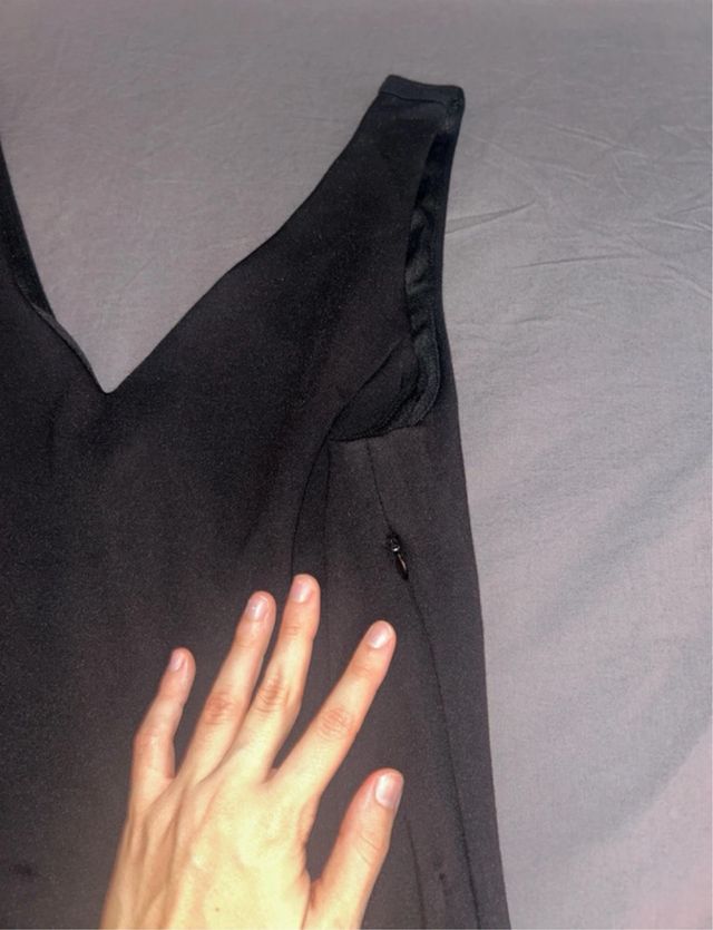 Vestido negro ajustado