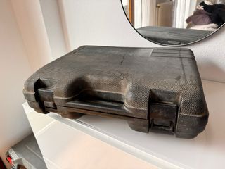 Taladro percutor con brocas