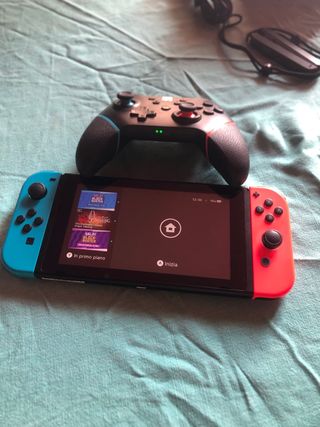 Nintendo Switch completa + Controller