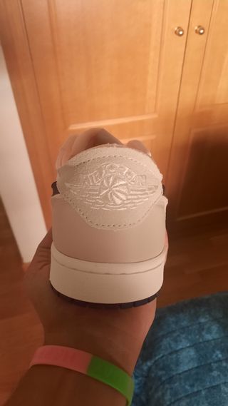 Air Jordan 1 Low 