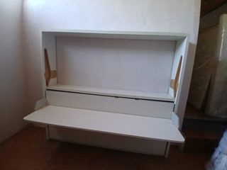 Cama Abatible Clei con mesa
