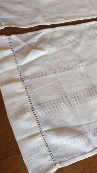 Pannelli tenda con farfalle ricamate