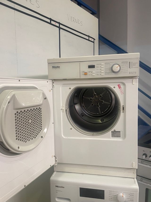 Secadora Miele Novotronic 1689