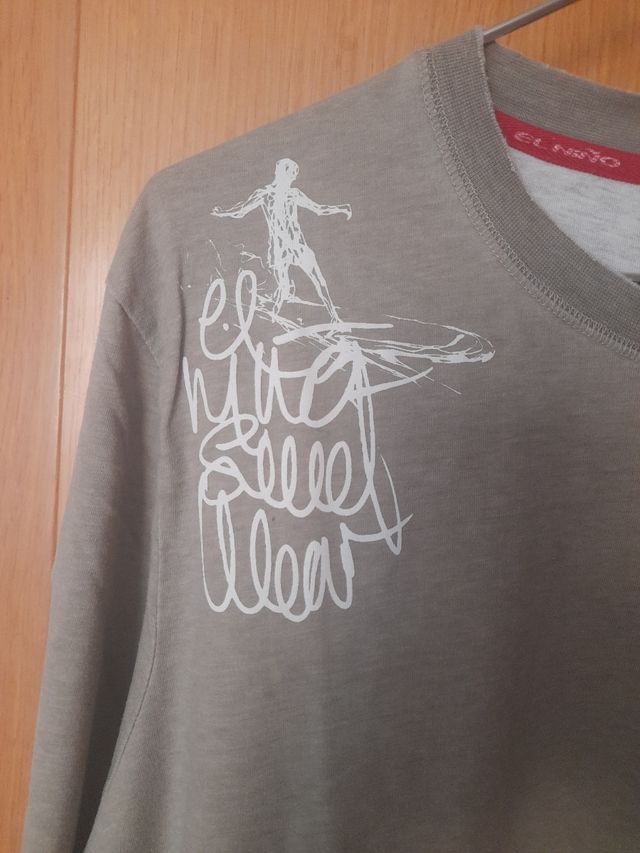 Camiseta El Niño Manga Larga Verde Oliva