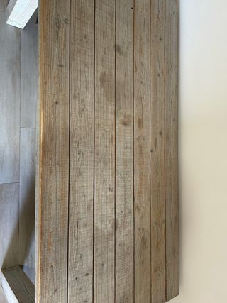 Mesa de madera rústica

