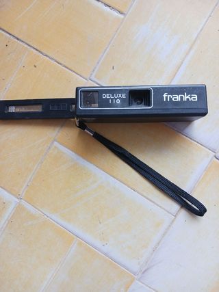 Macchina fotografica anni 80 Deluxe 110 Franka