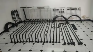 Estanterías expositoras de cristal y metal con Luz