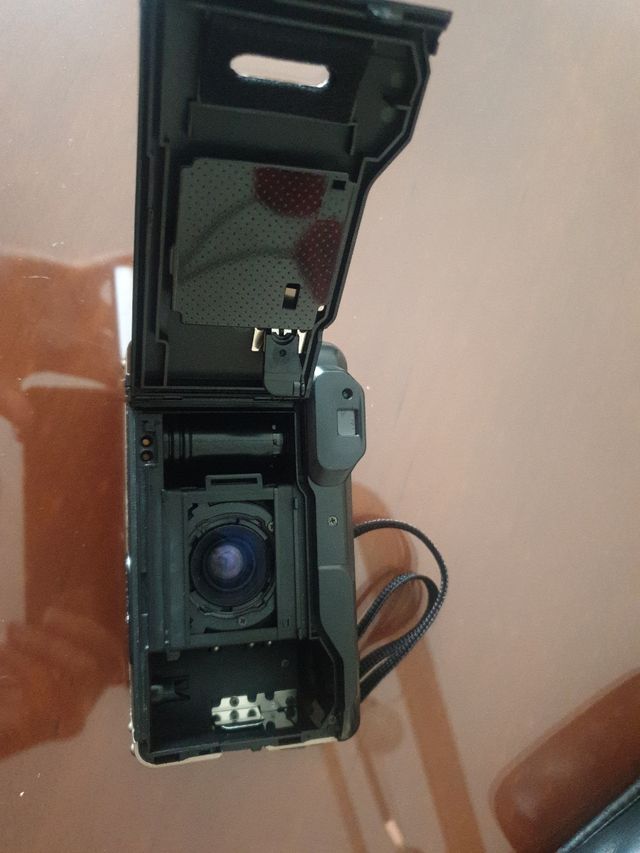 Cámara Polaroid 6200Z AF Semiautomática 