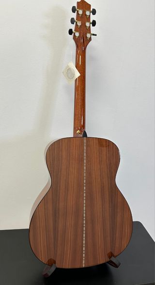 Guitarra Acústica Egmond 